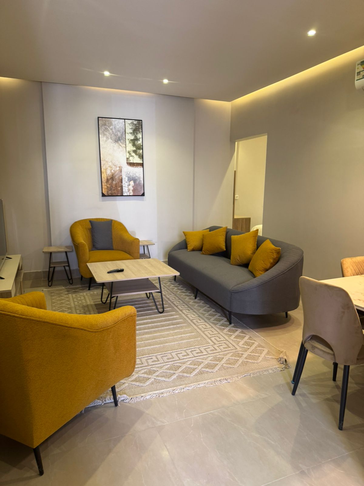 دور للبيع في حي الرمال